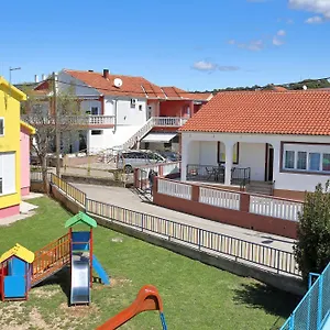 apartments-ivana-bibinje-center.hotelinzadar.com/