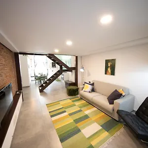 Casa Nutrizione Casa vacanze Aeroporto di Catania Fontana Rossa